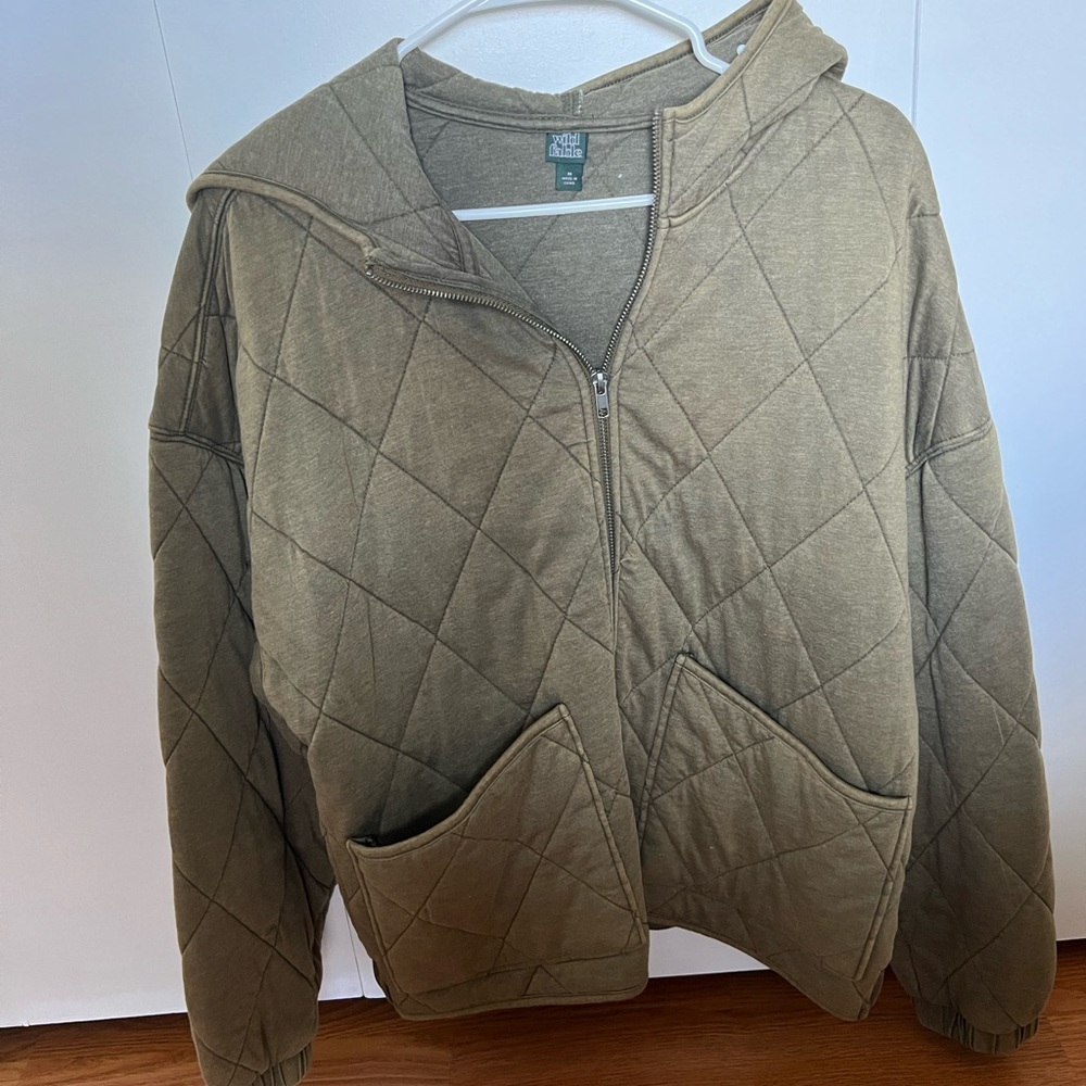 Wild Fable - Women’s Hooded Quilted Jacket Olive Green